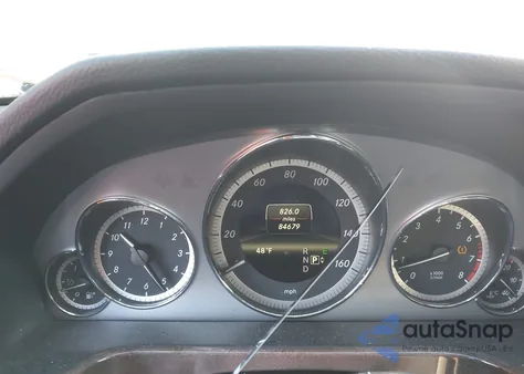 2013 Mercedes-Benz E 350 z USA, uszkodzony, nr VIN WDDHF5KB3DA721433